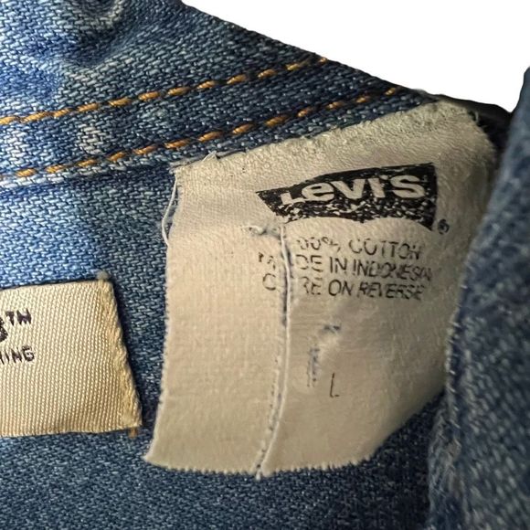 Levi’s Red Tab Button Down Denim Shirt Mens Large - Picture 4 of 4